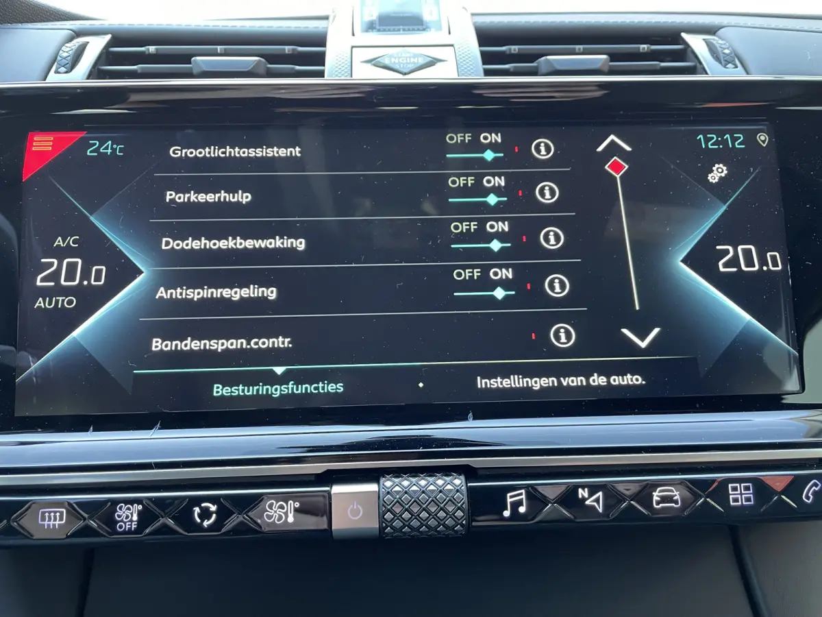 225pk E-Tense Rivoli (Elektrisch Schuifdak - Leder incl geheugen - Elektrische klep - Camera - Keyless Entry - LED - Automatische Airco - Navigatie - Apple Carplay)