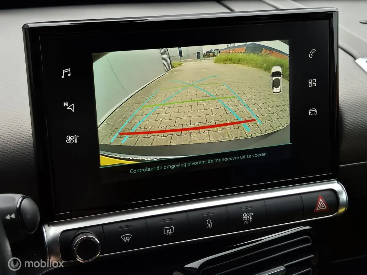 1.2 PURETECH SHINE/STOELVERWARMING/CAMERA/KEYLESS/LED/CARPLAY/DAB