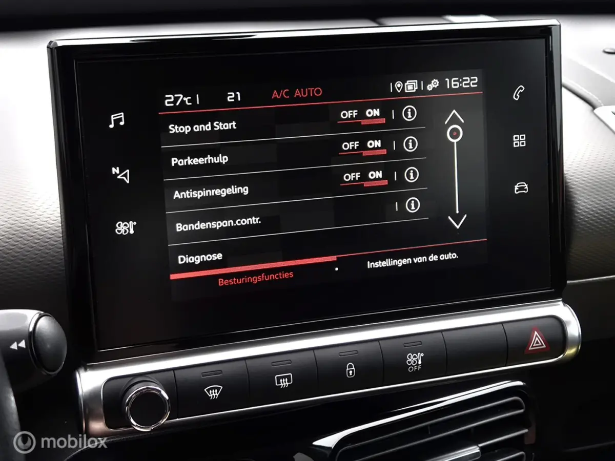 1.2 PURETECH SHINE/STOELVERWARMING/CAMERA/KEYLESS/LED/CARPLAY/DAB