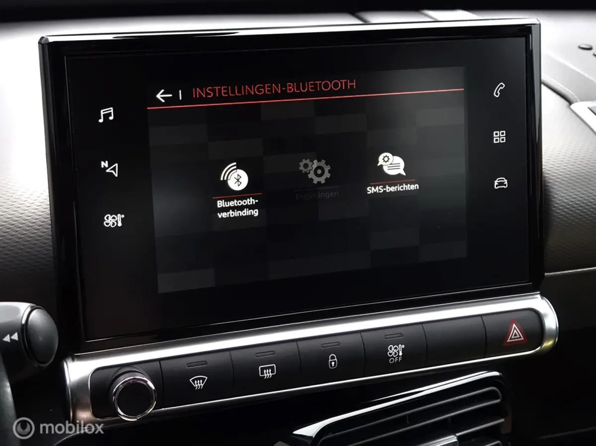 1.2 PURETECH SHINE/STOELVERWARMING/CAMERA/KEYLESS/LED/CARPLAY/DAB