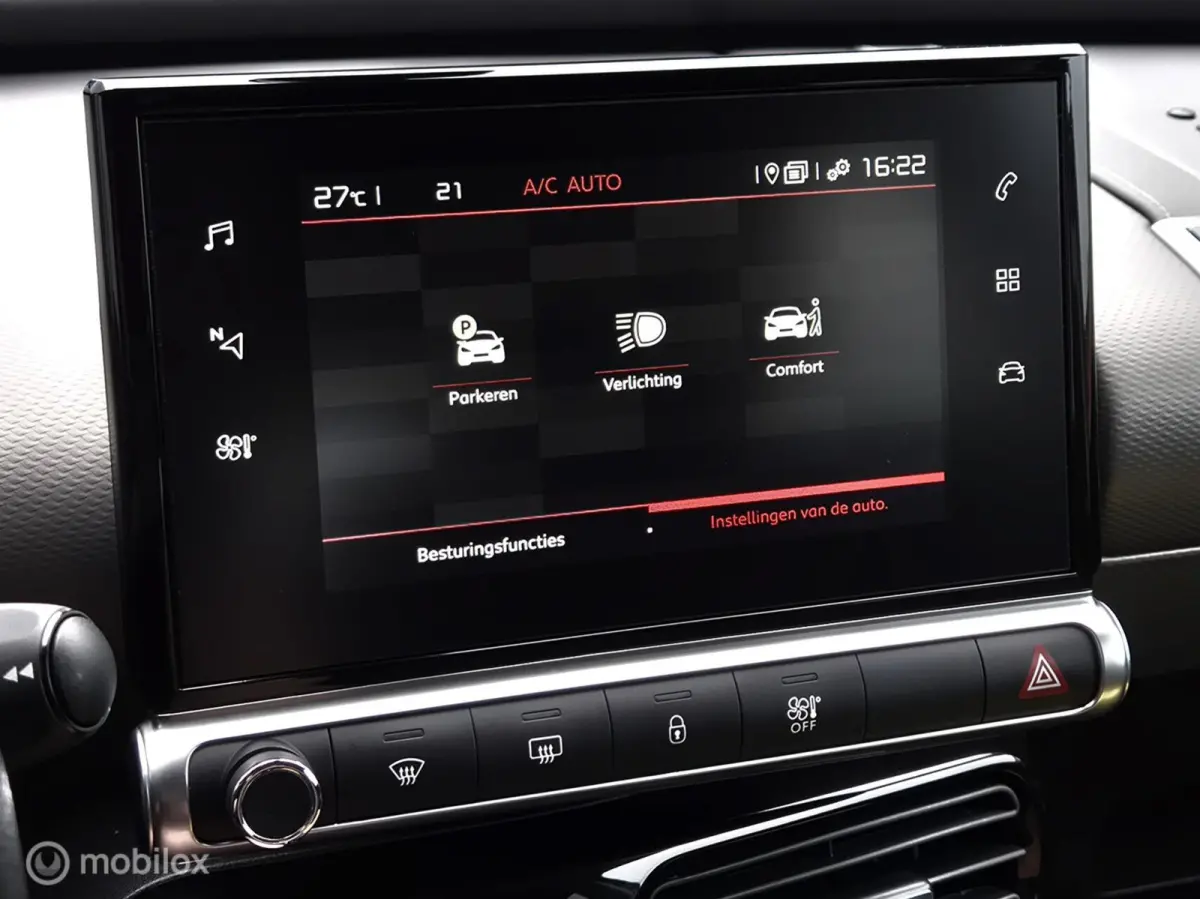 1.2 PURETECH SHINE/STOELVERWARMING/CAMERA/KEYLESS/LED/CARPLAY/DAB