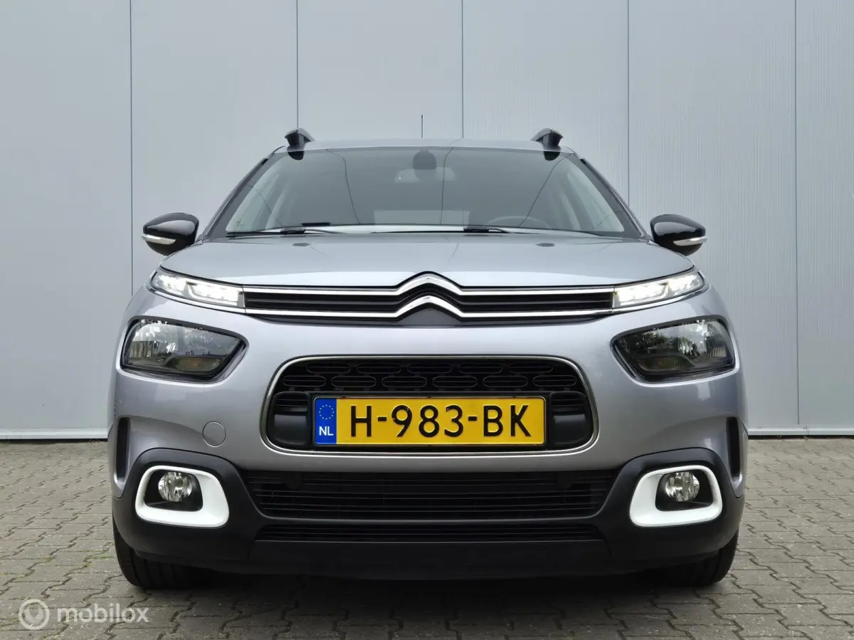1.2 PURETECH SHINE/STOELVERWARMING/CAMERA/KEYLESS/LED/CARPLAY/DAB