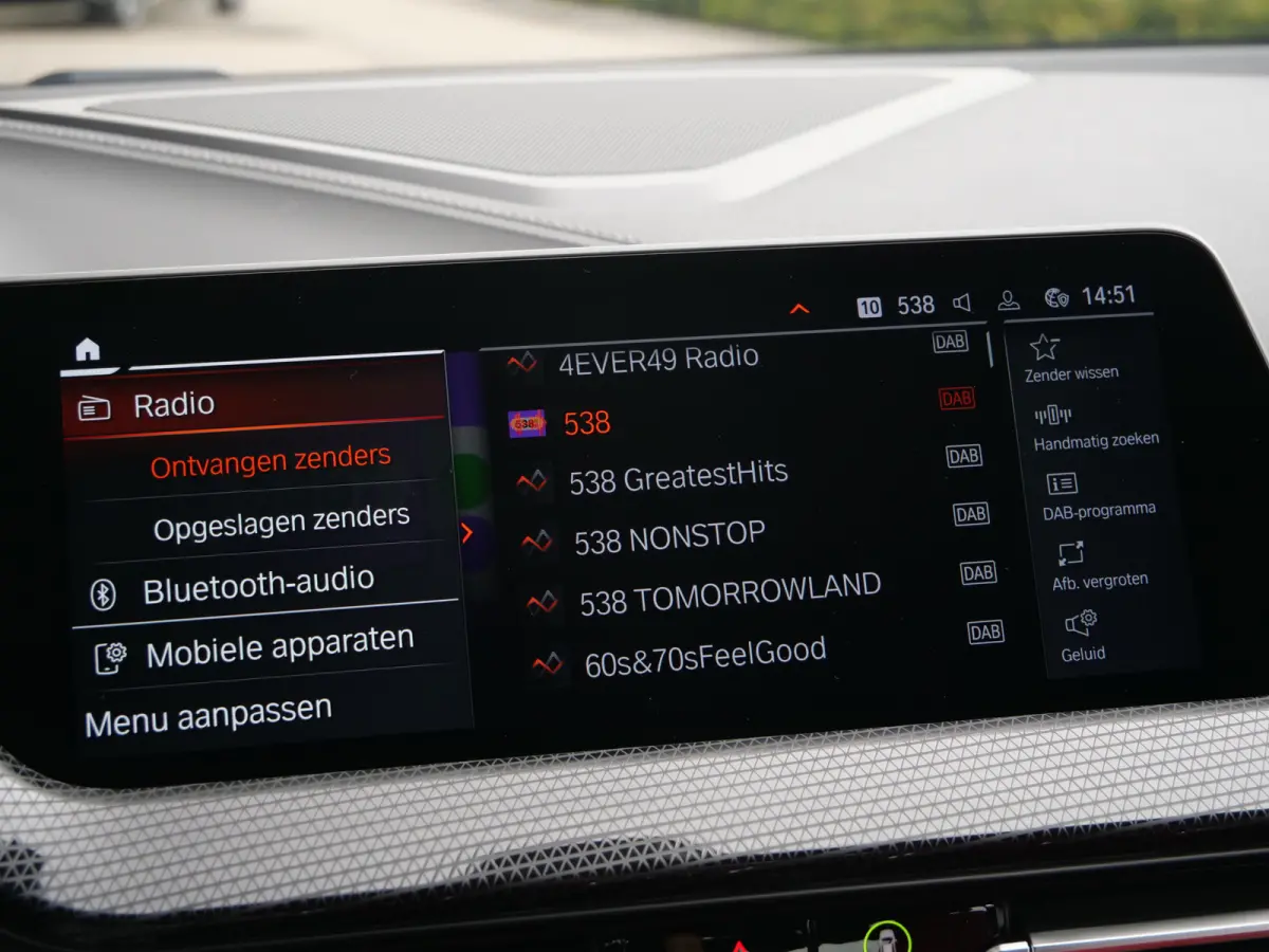 118i Business Edition 136 Pk Automaat Navi / DAB / Apple Carplay / Leer / M-pakket
