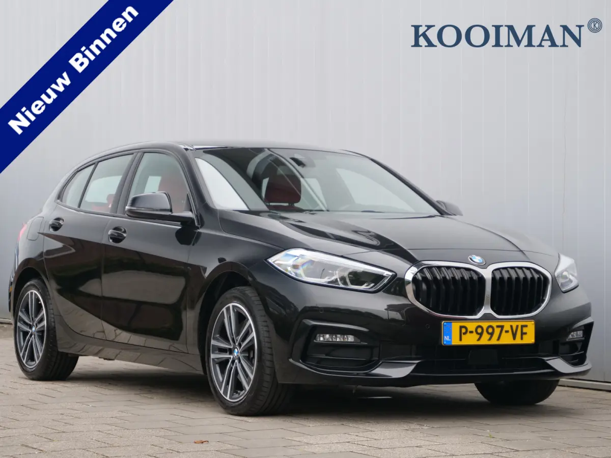 118i Business Edition 136 Pk Automaat Navi / DAB / Apple Carplay / Leer / M-pakket