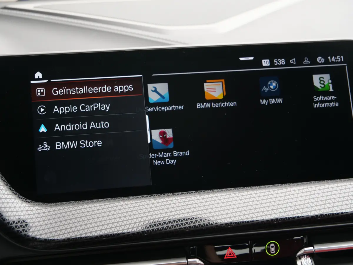 118i Business Edition 136 Pk Automaat Navi / DAB / Apple Carplay / Leer / M-pakket