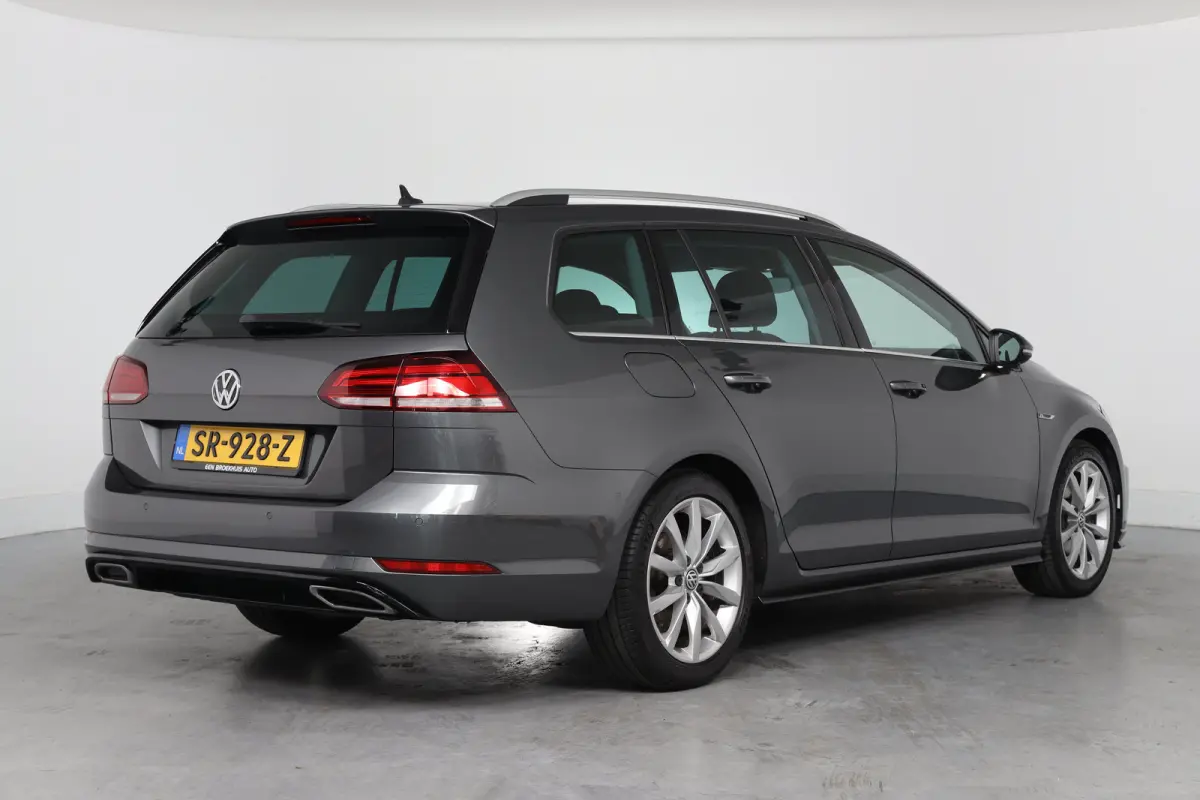 1.5 TSI Highline Business R | Virtual | Cruise Adaptive | Stoelverwarming | Camera | Clima | LED | Keyless | Ergoactive | Parkeersensoren V+A | Lichtmetalen Velgen