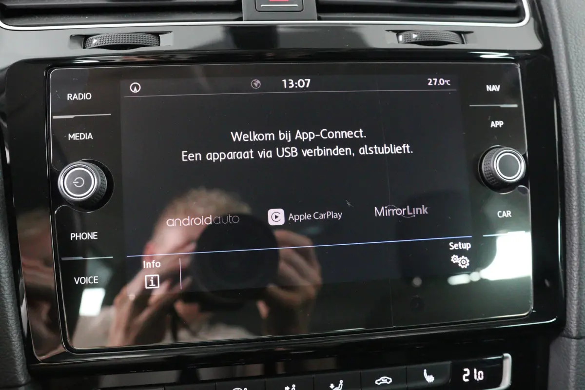 1.5 TSI Highline Business R | Virtual | Cruise Adaptive | Stoelverwarming | Camera | Clima | LED | Keyless | Ergoactive | Parkeersensoren V+A | Lichtmetalen Velgen