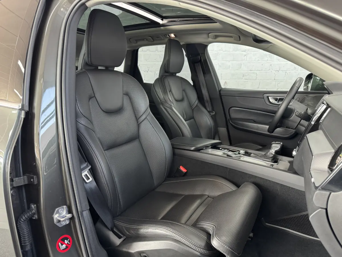 2.0 T5 Inscription Pano HUD Pilot Assist Trekhaak H/K