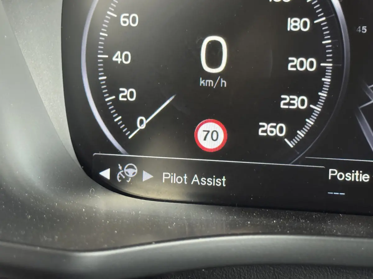 2.0 T5 Inscription Pano HUD Pilot Assist Trekhaak H/K