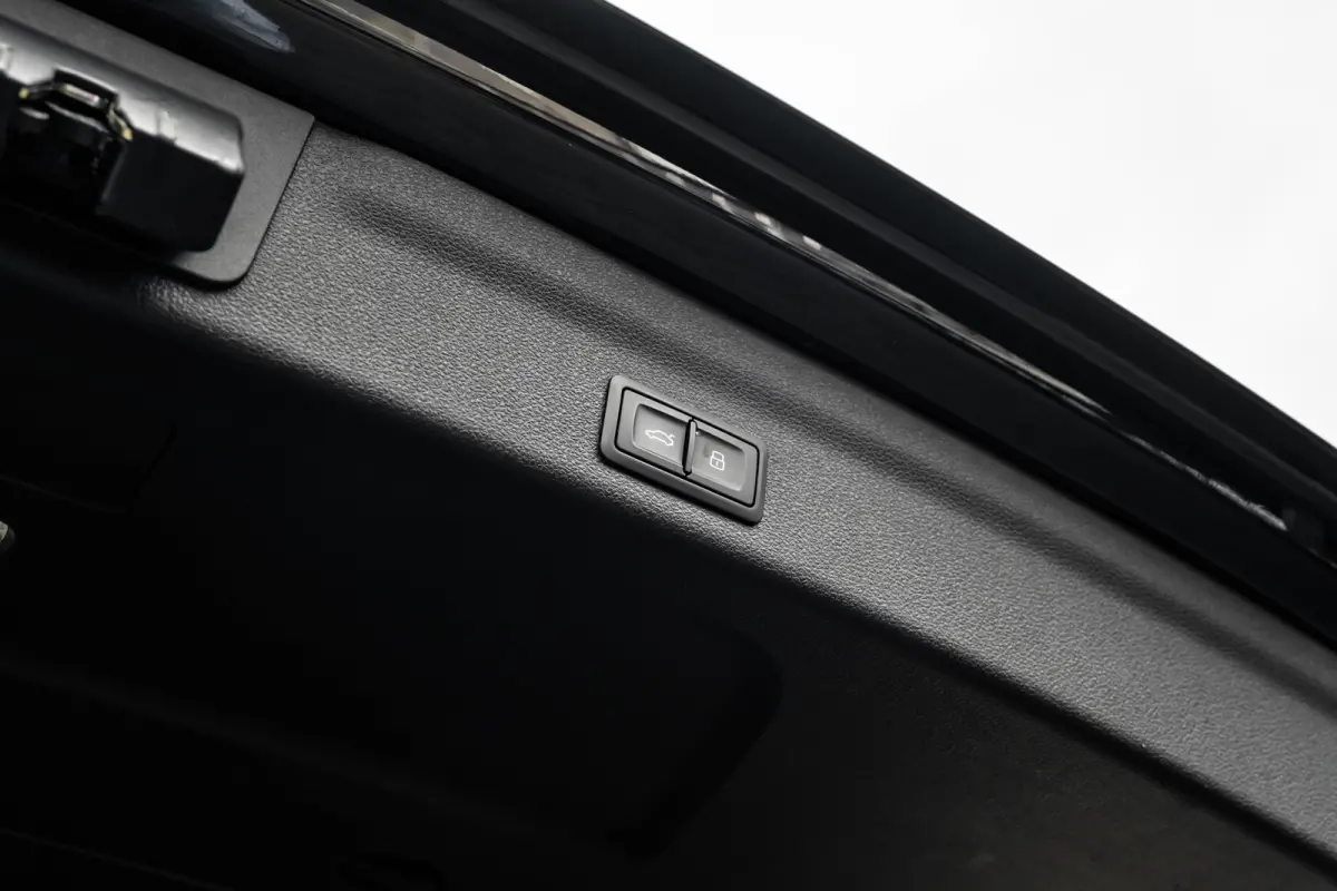 55 TFSI e 367 PK quattro Competition S-Line | Adap. Cruise | Camera | Apple Carplay | Stoelverwarming | Elek. Klep