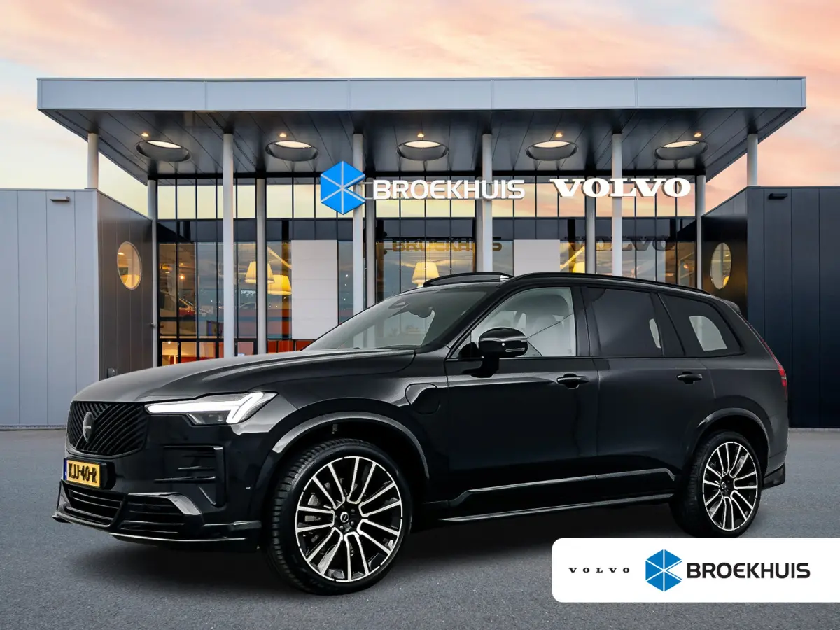 T8 Ultra Black Edition Executive | Heico Body Kit | Heico Uitlaatsysteem | Heico Spacers | Heico Selected Level | 22" | Luchtvering | B&W | Nappa Leder