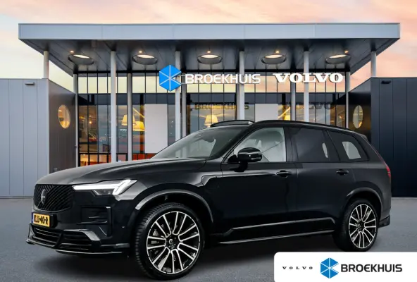 T8 Ultra Black Edition Executive | Heico Body Kit | Heico Uitlaatsysteem | Heico Spacers | Heico Selected Level | 22" | Luchtvering | B&W | Nappa Leder