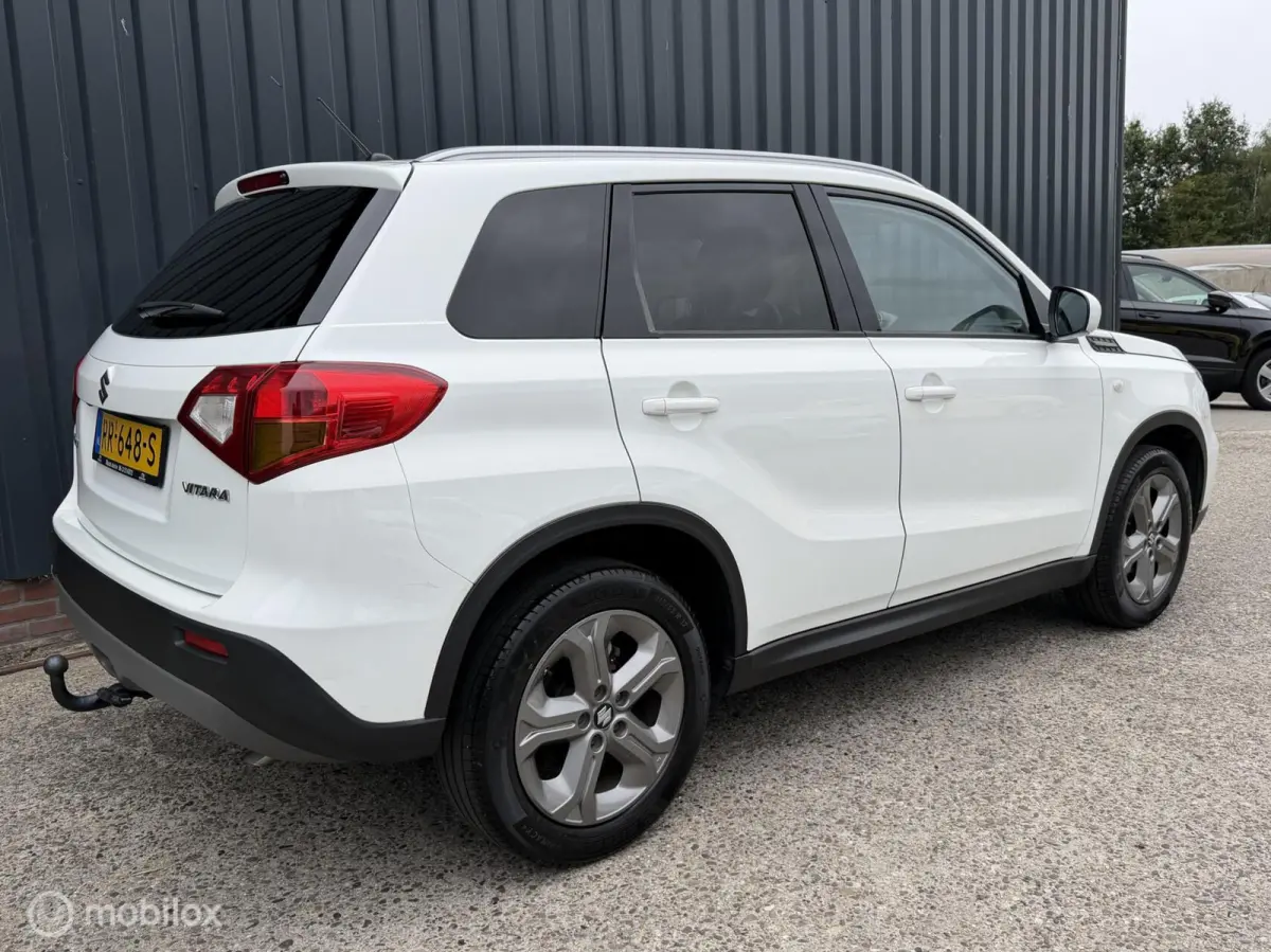 1.6 Exclusive 1E EIG/DEALER OH./CLIMA/CRUISE/CAMERA/NAP