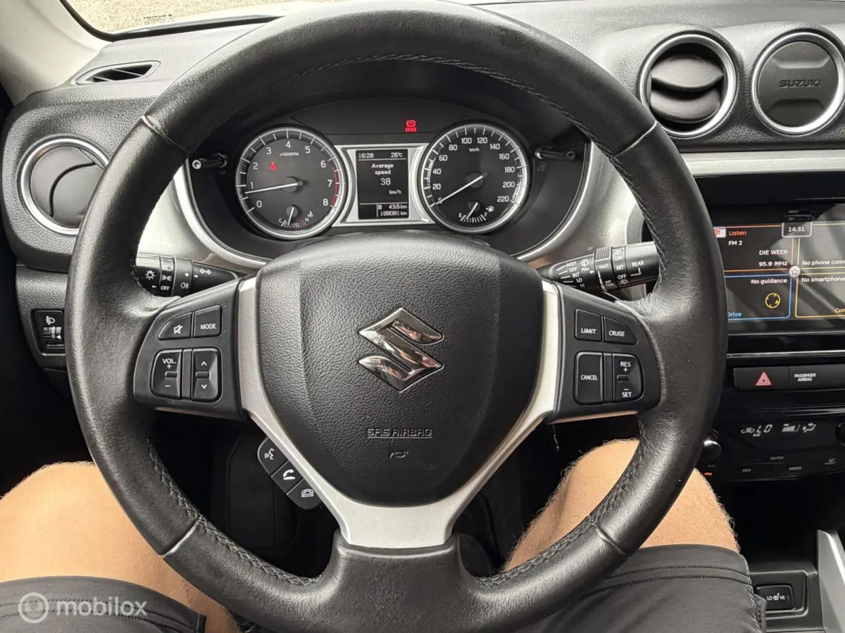 1.6 Exclusive 1E EIG/DEALER OH./CLIMA/CRUISE/CAMERA/NAP