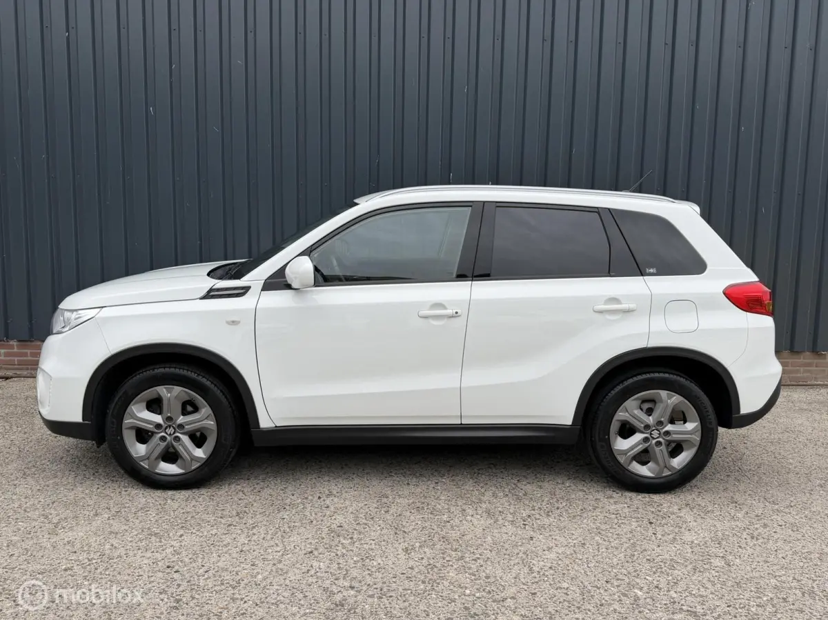1.6 Exclusive 1E EIG/DEALER OH./CLIMA/CRUISE/CAMERA/NAP
