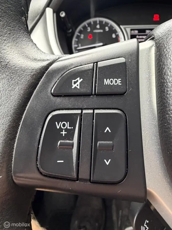 1.6 Exclusive 1E EIG/DEALER OH./CLIMA/CRUISE/CAMERA/NAP