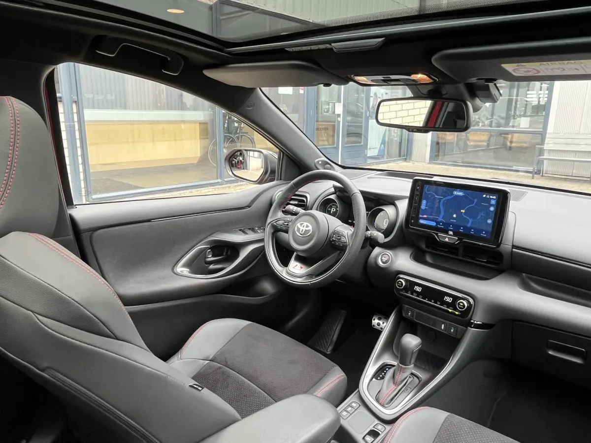 1.5 Hybrid Sport | Voll.Historie/Camera/Navi/Pano.Dak/Head-Up/Leder-Alcantara/Clima/Adapt.Cruise/Apple CarPlay-Android Auto