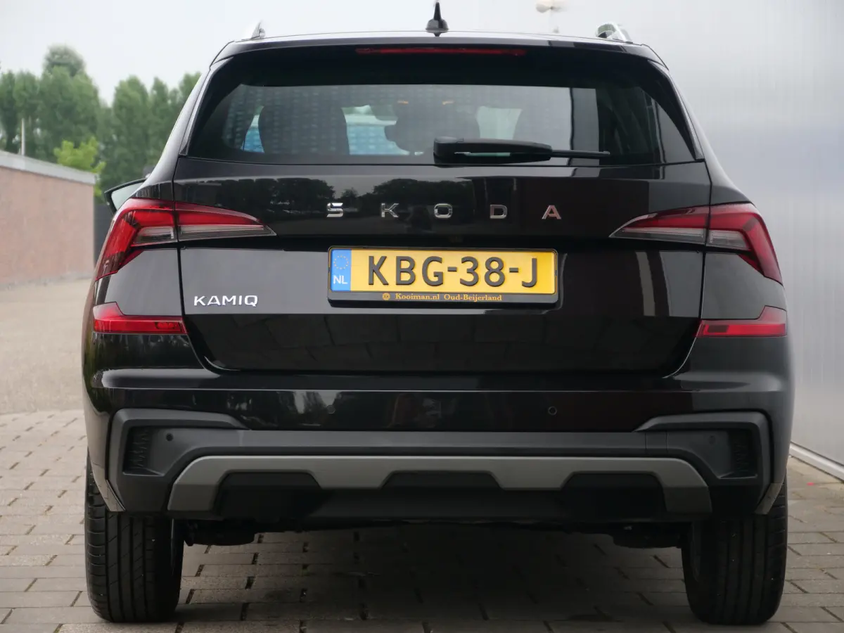 1.0 TSI Business Edition 116 Pk Automaat DAB / Apple Carplay / Camera