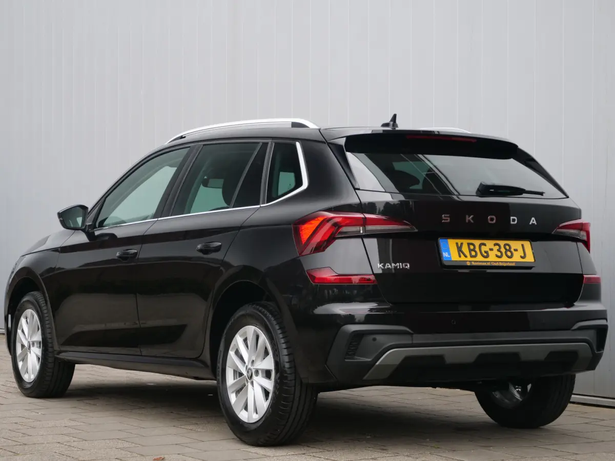 1.0 TSI Business Edition 116 Pk Automaat DAB / Apple Carplay / Camera