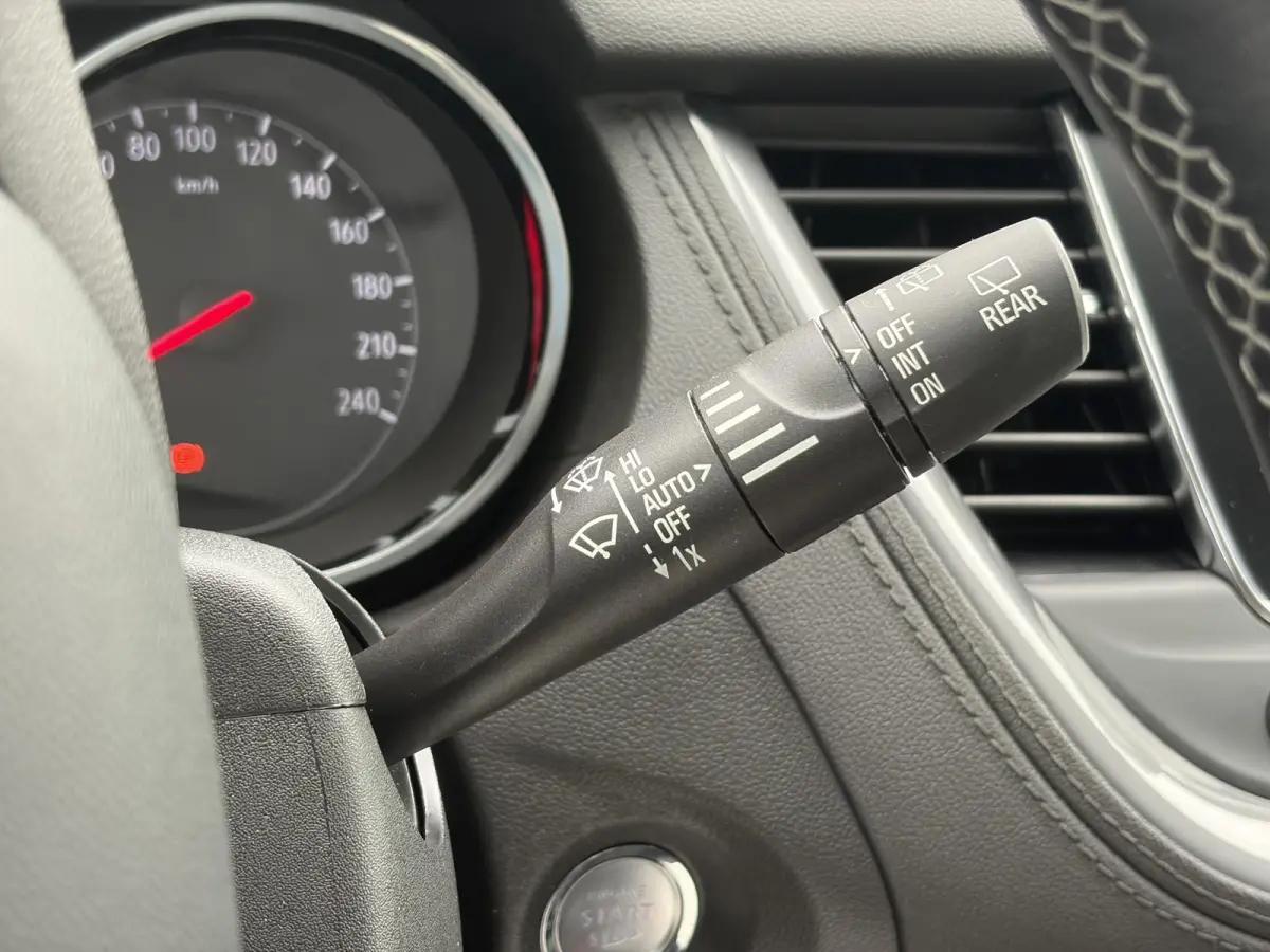 1.2 Turbo Ultimate D-riem vv in 12-2024,1e Eigenaar,360° Camera,Trekhaak,131pk,6 Bak,Navi,Halfleder,Dodehoek,Rijstrooksensor,Keyless,Stoelverw,N.A.P,Apk tot 02-2027
