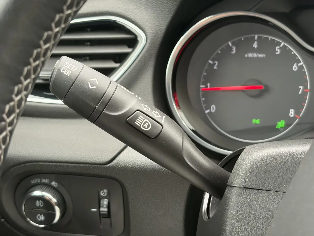 1.2 Turbo Ultimate D-riem vv in 12-2024,1e Eigenaar,360° Camera,Trekhaak,131pk,6 Bak,Navi,Halfleder,Dodehoek,Rijstrooksensor,Keyless,Stoelverw,N.A.P,Apk tot 02-2027