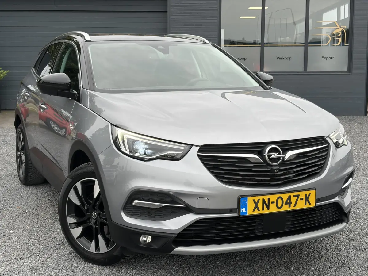 1.2 Turbo Ultimate D-riem vv in 12-2024,1e Eigenaar,360° Camera,Trekhaak,131pk,6 Bak,Navi,Halfleder,Dodehoek,Rijstrooksensor,Keyless,Stoelverw,N.A.P,Apk tot 02-2027