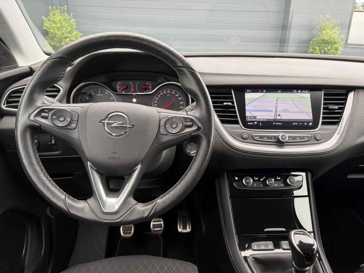 1.2 Turbo Ultimate D-riem vv in 12-2024,1e Eigenaar,360° Camera,Trekhaak,131pk,6 Bak,Navi,Halfleder,Dodehoek,Rijstrooksensor,Keyless,Stoelverw,N.A.P,Apk tot 02-2027