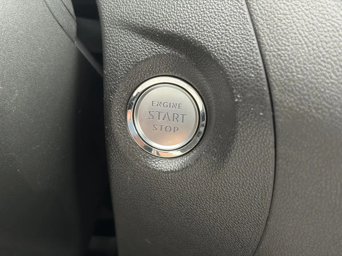 1.2 Turbo Ultimate D-riem vv in 12-2024,1e Eigenaar,360° Camera,Trekhaak,131pk,6 Bak,Navi,Halfleder,Dodehoek,Rijstrooksensor,Keyless,Stoelverw,N.A.P,Apk tot 02-2027