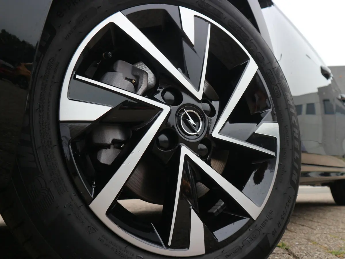 1.2 Turbo Hybrid Ultimate
