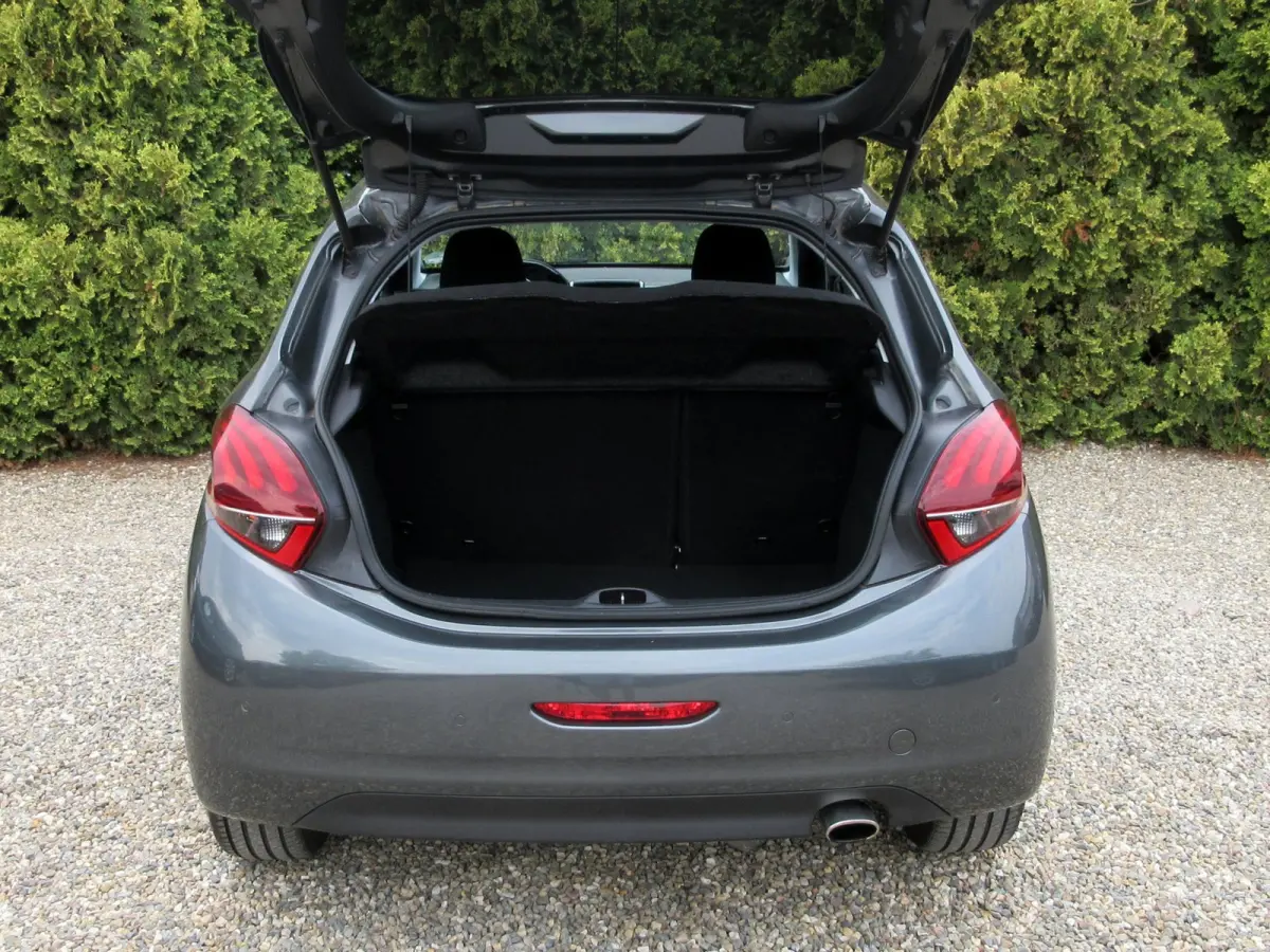 1.2 PureTech GT-line * Navi * Cruise * Pdc *