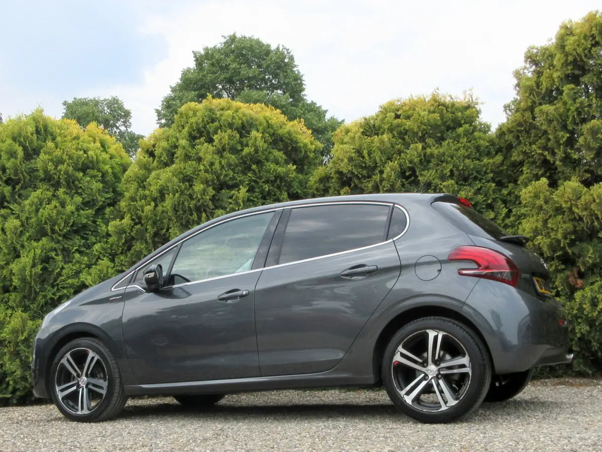 1.2 PureTech GT-line * Navi * Cruise * Pdc *