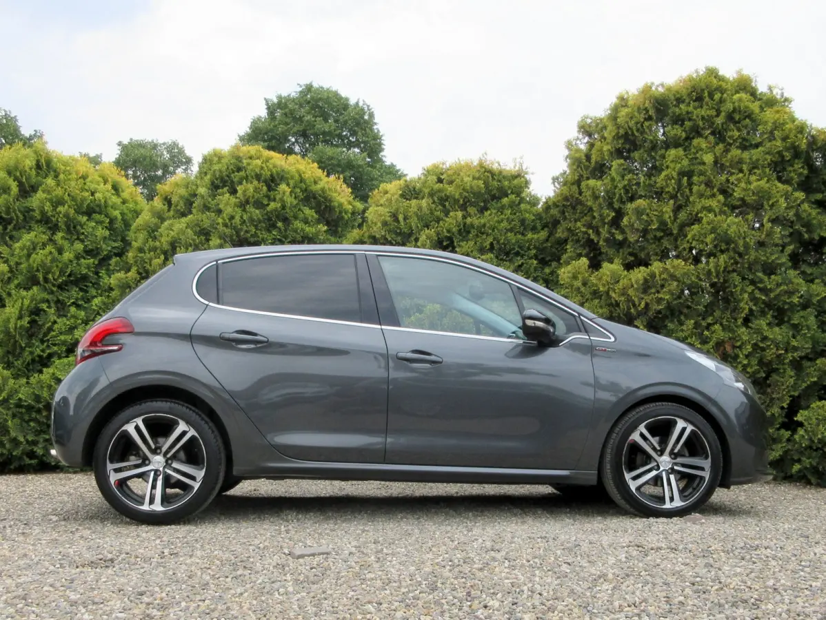 1.2 PureTech GT-line * Navi * Cruise * Pdc *