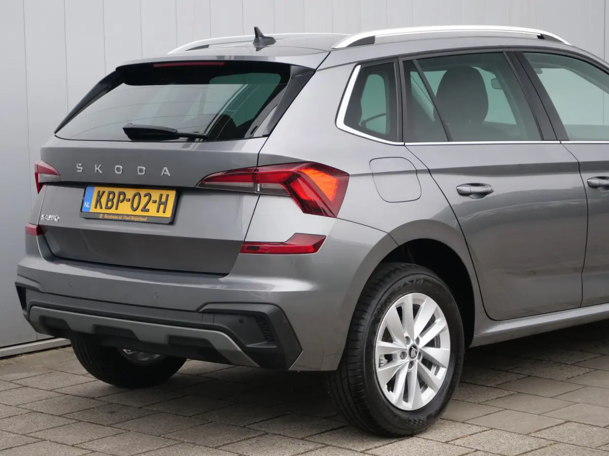 1.0 TSI Business Edition 116 Pk Automaat DAB / Apple Carplay / Camera