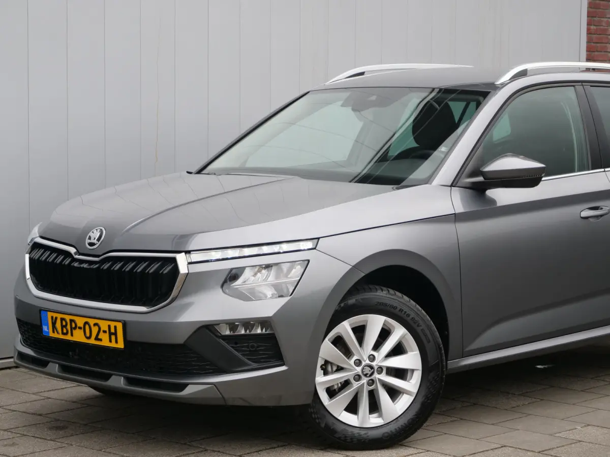 1.0 TSI Business Edition 116 Pk Automaat DAB / Apple Carplay / Camera