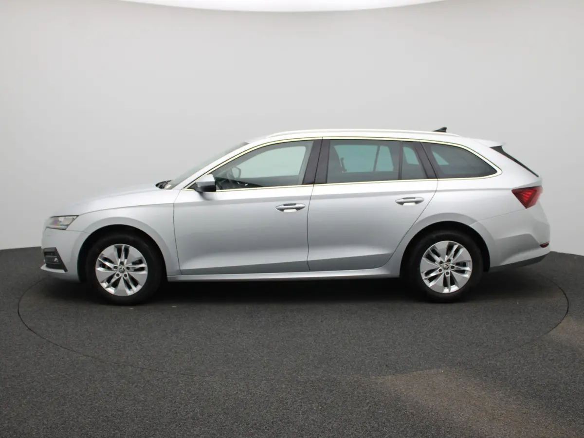 1.0 TSI Clever | Climate Control | Stoelverwarming | Sfeerverlichting | Parkeersensoren | Lichtmetalen Velgen |