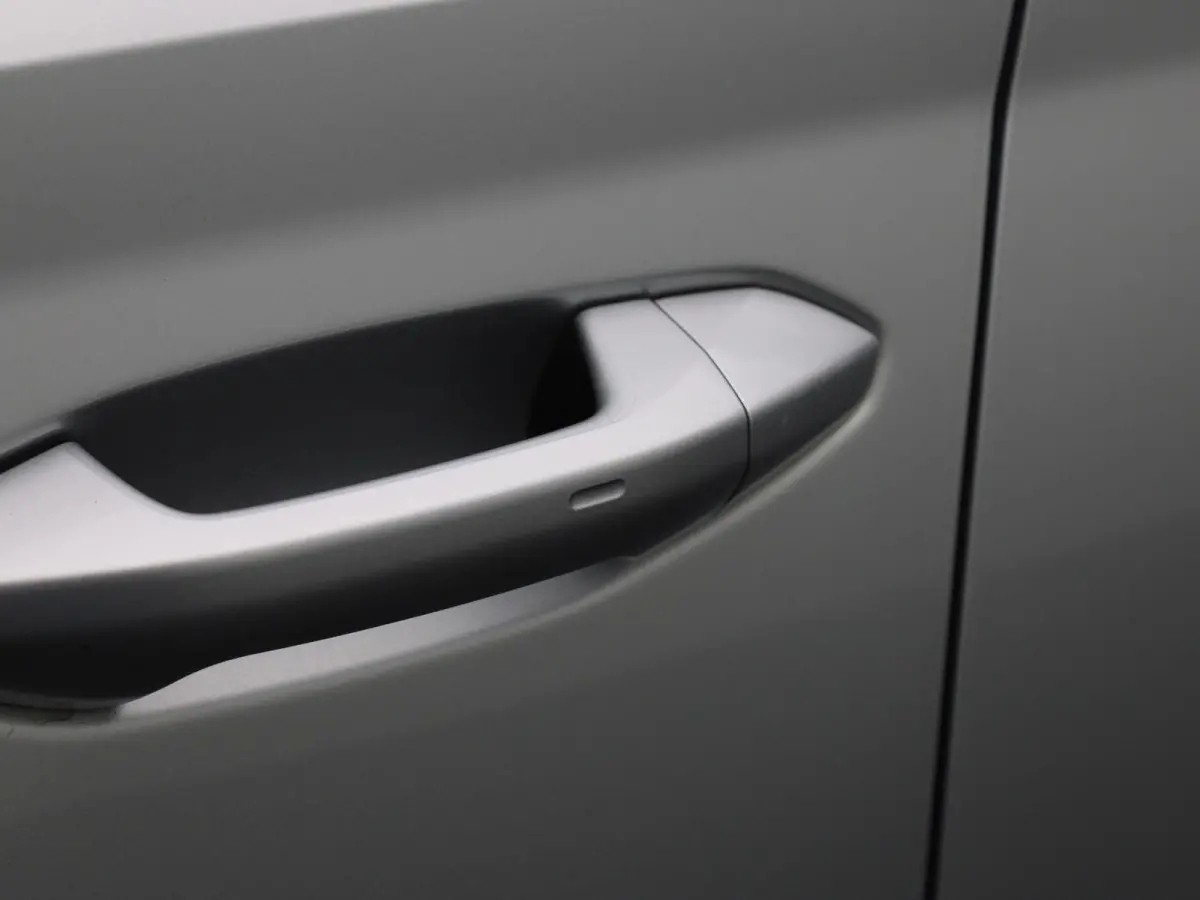 1.0 TSI Clever | Climate Control | Stoelverwarming | Sfeerverlichting | Parkeersensoren | Lichtmetalen Velgen |