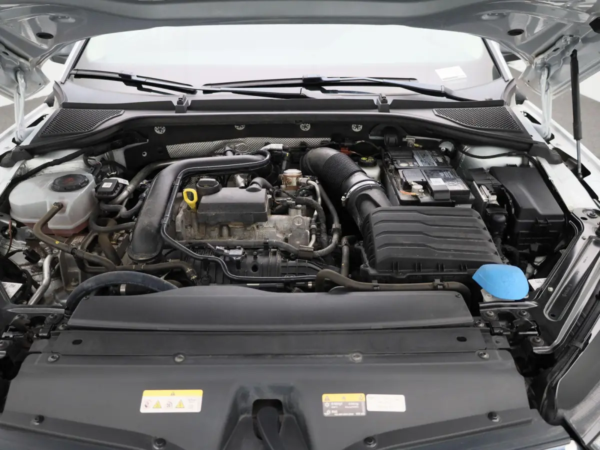 1.0 TSI Clever | Climate Control | Stoelverwarming | Sfeerverlichting | Parkeersensoren | Lichtmetalen Velgen |