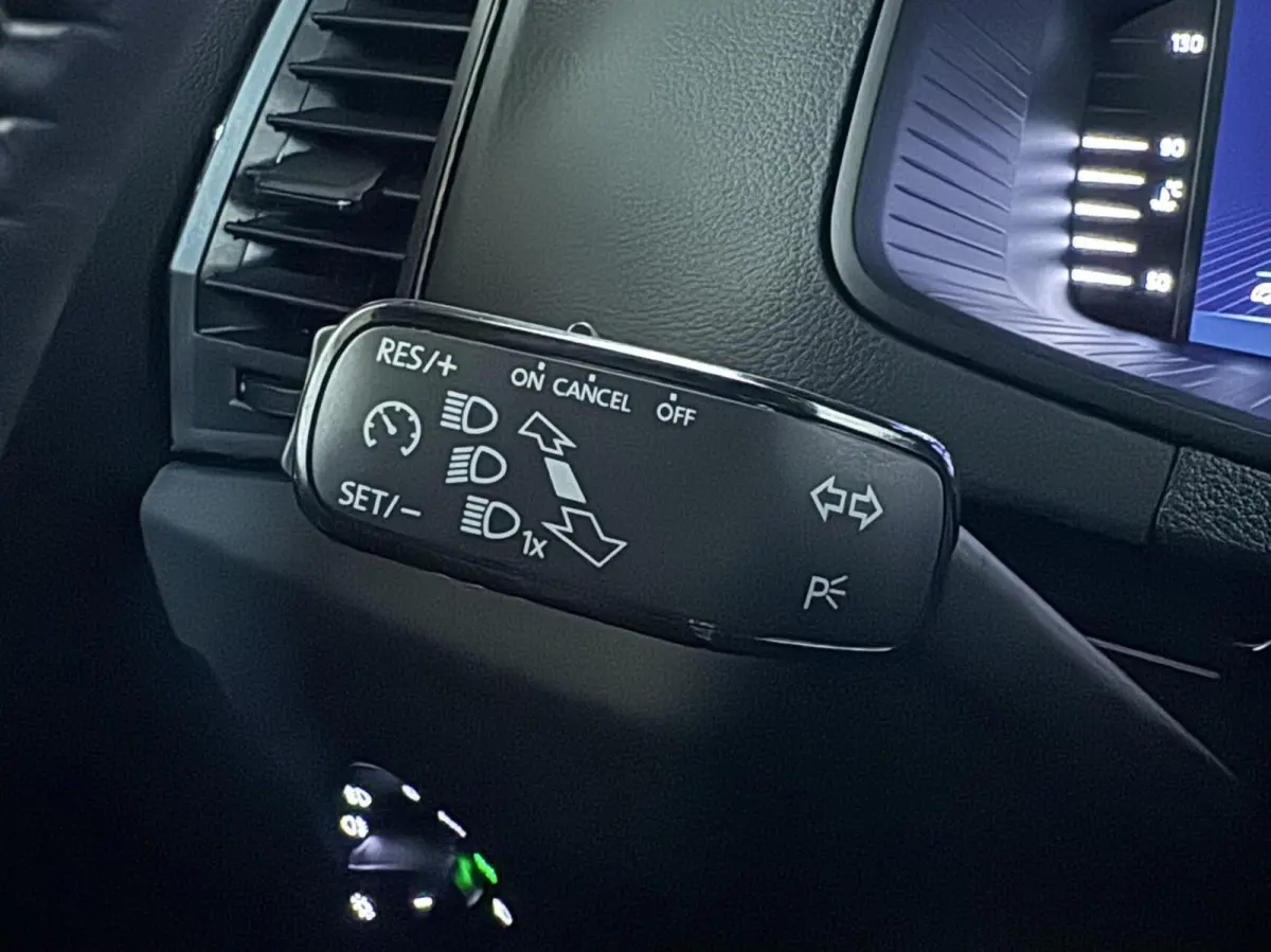 1.5 TSI ACT Sportline Pano Virtual Camera Carplay NAP