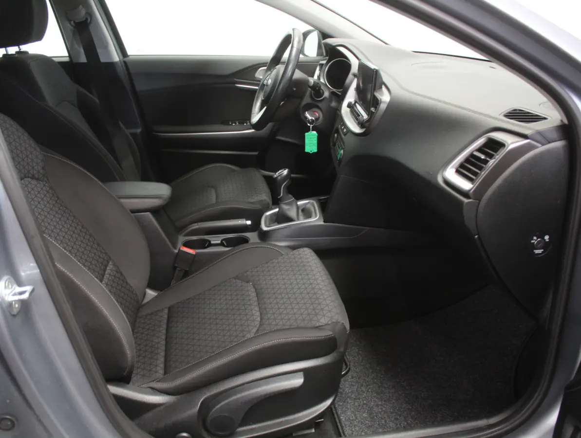 1.0 T-GDi DynamicLine CLIMATE | CARPLAY | CRUISE | NAVI | DAB | LED | CAMERA | LMV16 | PDC
