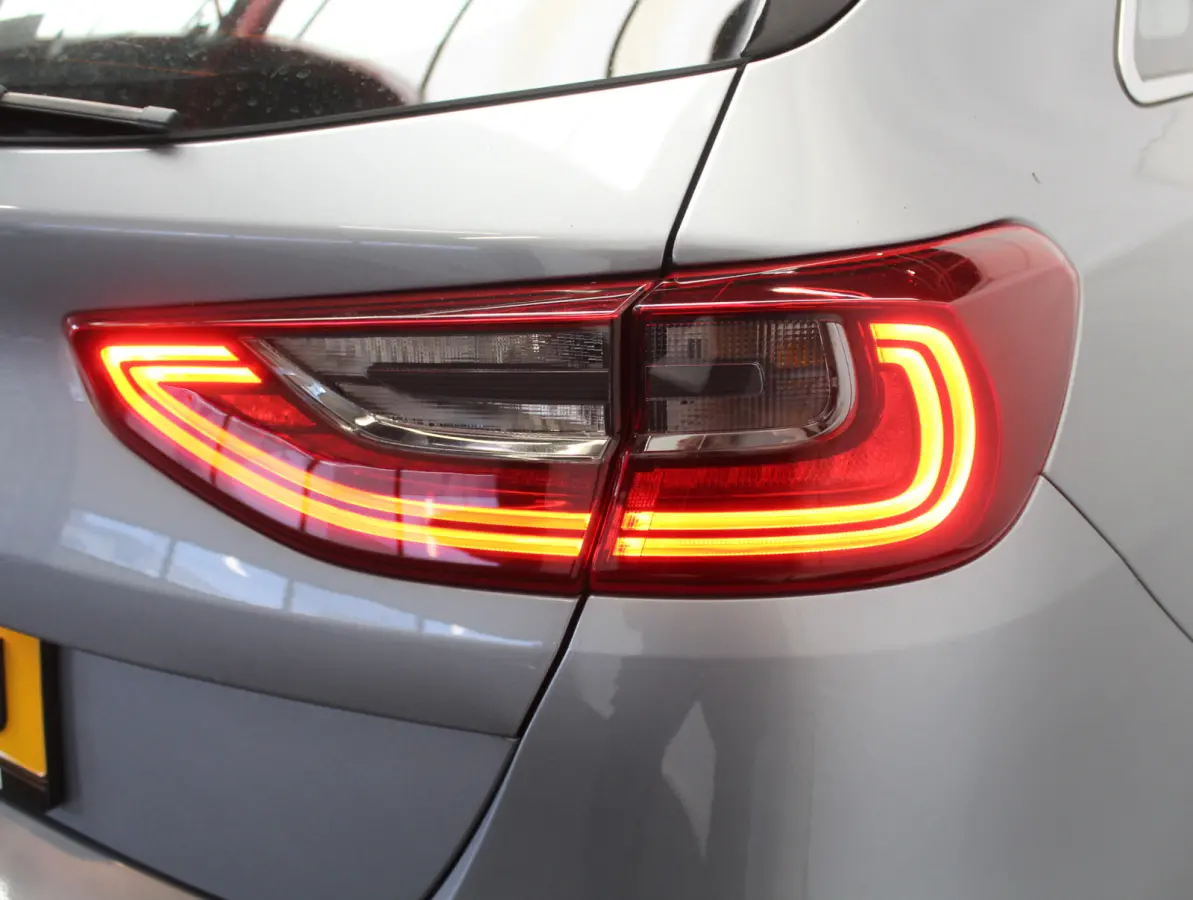 1.0 T-GDi DynamicLine CLIMATE | CARPLAY | CRUISE | NAVI | DAB | LED | CAMERA | LMV16 | PDC