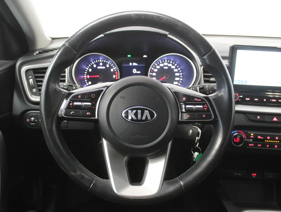 1.0 T-GDi DynamicLine CLIMATE | CARPLAY | CRUISE | NAVI | DAB | LED | CAMERA | LMV16 | PDC