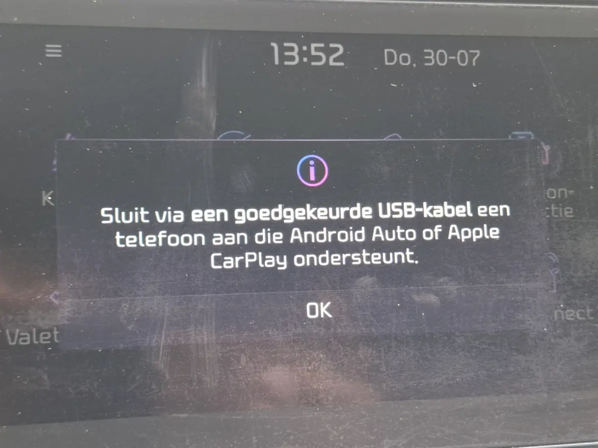 1.6 GDi Hybrid DynamicPlusLine | Navigatie/Android/Apple Carplay | LM Velgen 18" | Voorstoelen + Stuur Verwarmd | Cruise Control Adaptief | Dodehoekdetectie | Airco |
