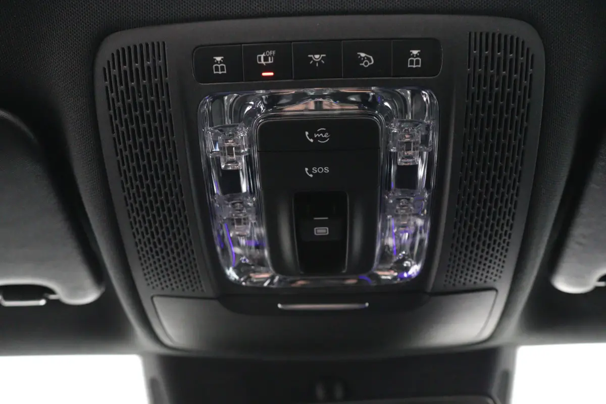 200 AMG | Open Dak | Sportstoelen | Sfeerverlichting | Camera | BLIS | Clima | LED | Navi | Widescreen | Keyless | Lichtmetale Velgen | Cruise Control