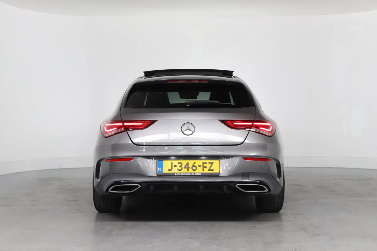 200 AMG | Open Dak | Sportstoelen | Sfeerverlichting | Camera | BLIS | Clima | LED | Navi | Widescreen | Keyless | Lichtmetale Velgen | Cruise Control