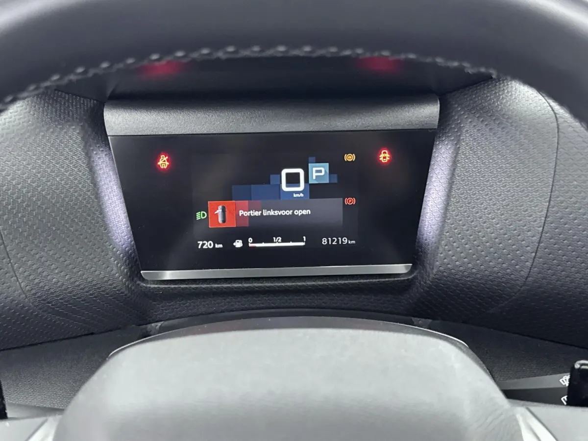 130 pk Automaat Shine Pack Business | Panoramadak | Camera | Carplay| Lederenbekleding