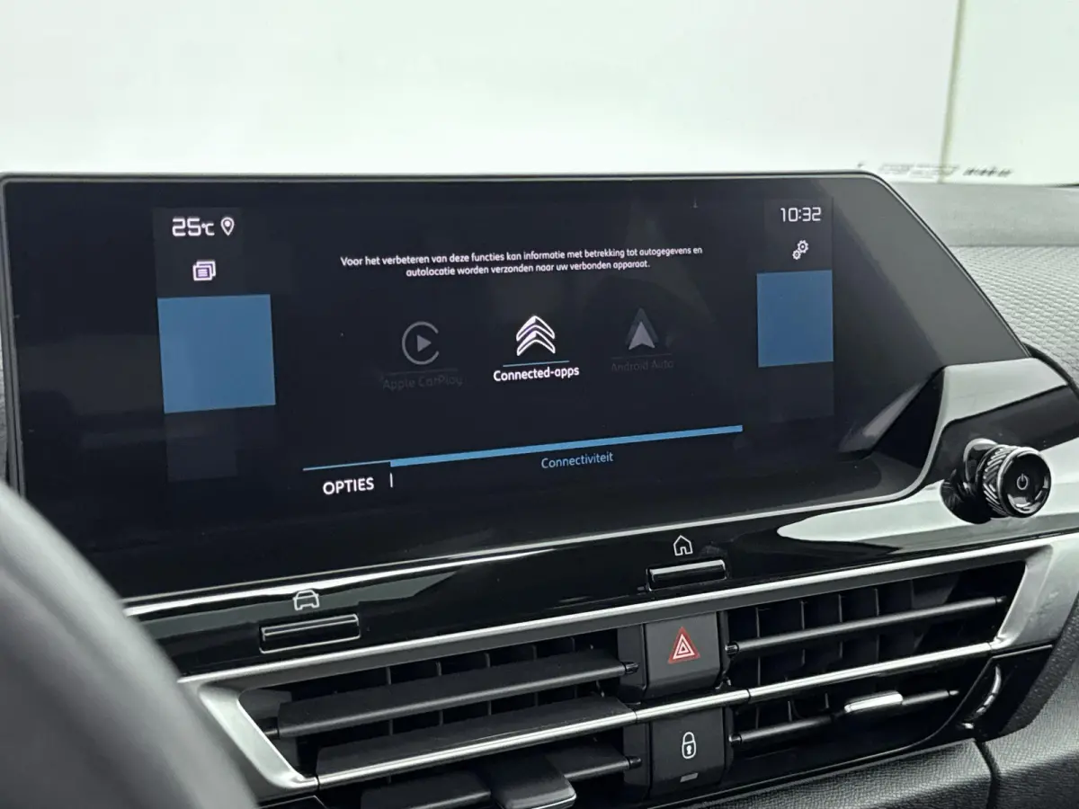 130 pk Automaat Shine Pack Business | Panoramadak | Camera | Carplay| Lederenbekleding