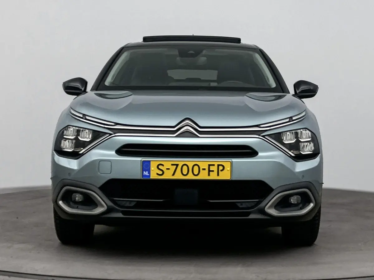 130 pk Automaat Shine Pack Business | Panoramadak | Camera | Carplay| Lederenbekleding