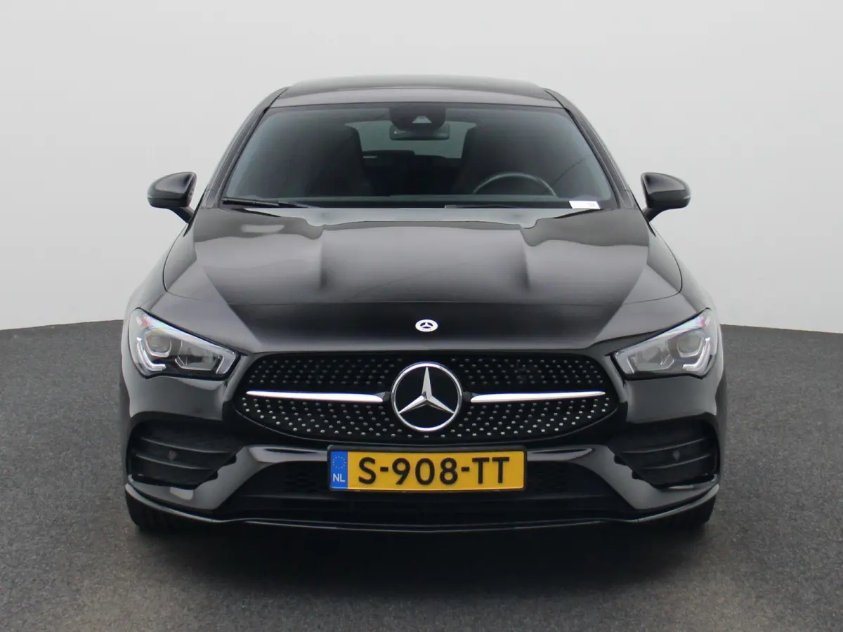 250 e AMG Line | PANORAMADAK | SFEERVERLICHTING | HALF-LEDER | ELEKTRISCHE ACHTERKLEP | STOELVERWARMING | ACHTERUITRIJCAMERA | PARKEERSENSOREN | CRUISE CONTROL | LICHTMETALEN VELGEN | LED VE