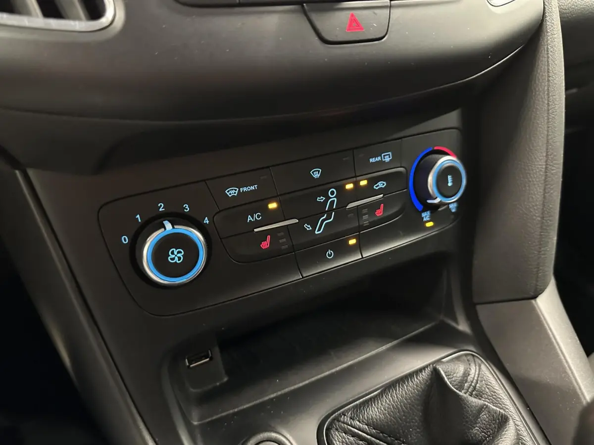 1.0 EcoBoost Trend Edition CARPLAY NAVI CRUISE 58000 KM.
