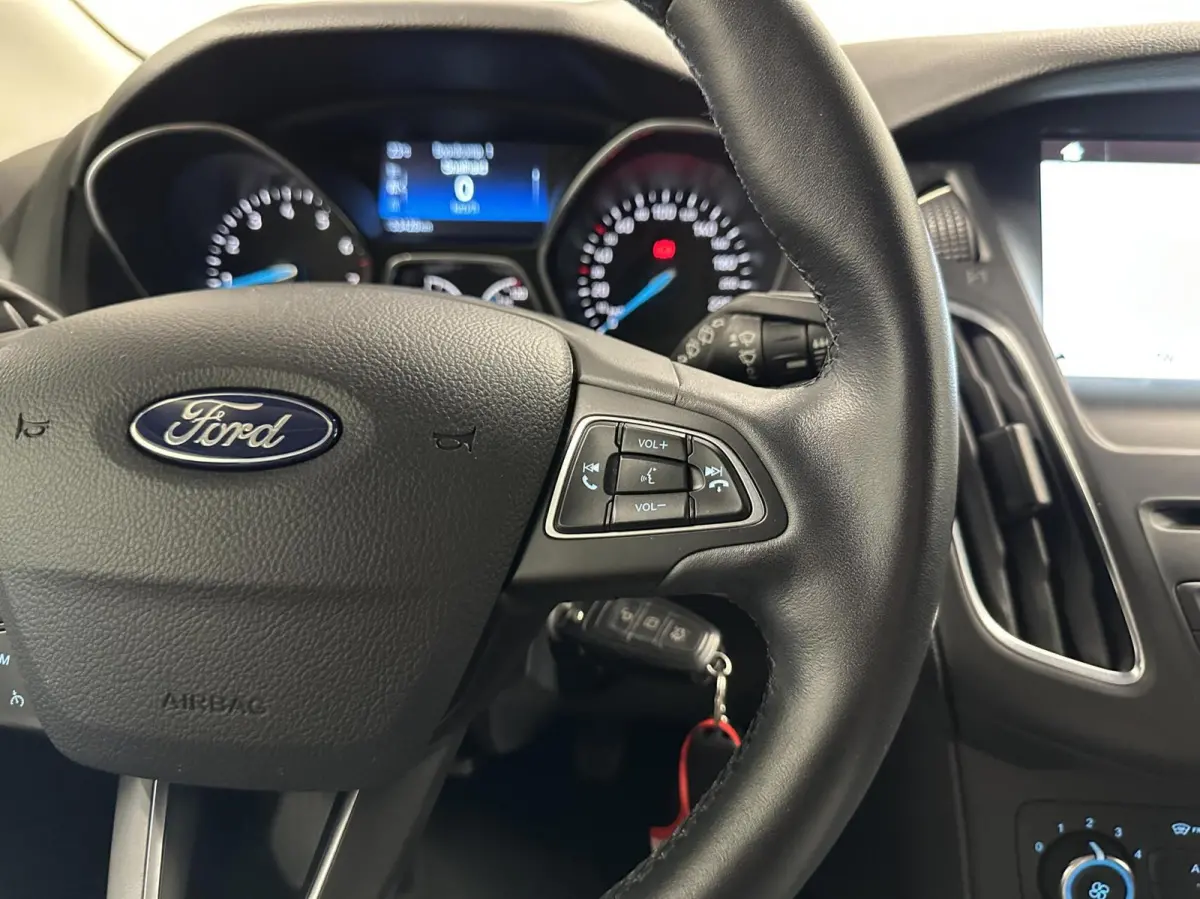 1.0 EcoBoost Trend Edition CARPLAY NAVI CRUISE 58000 KM.
